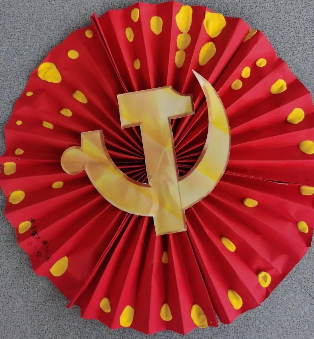 逛栈桥、喂海鸥,甘肃陇南“小花椒”们开启赴青岛研学之旅,在栈桥为城市居民带来精彩快闪表演